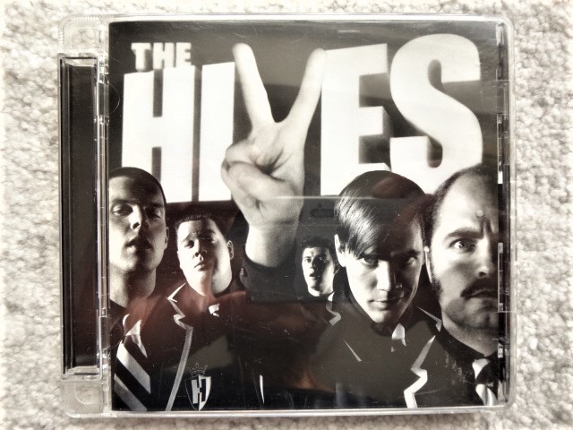F【 THE HIVES ザ・ハイヴス / THE BLACK AND WHITE ALBUM 】CDは４枚まで送料１９８円の画像1