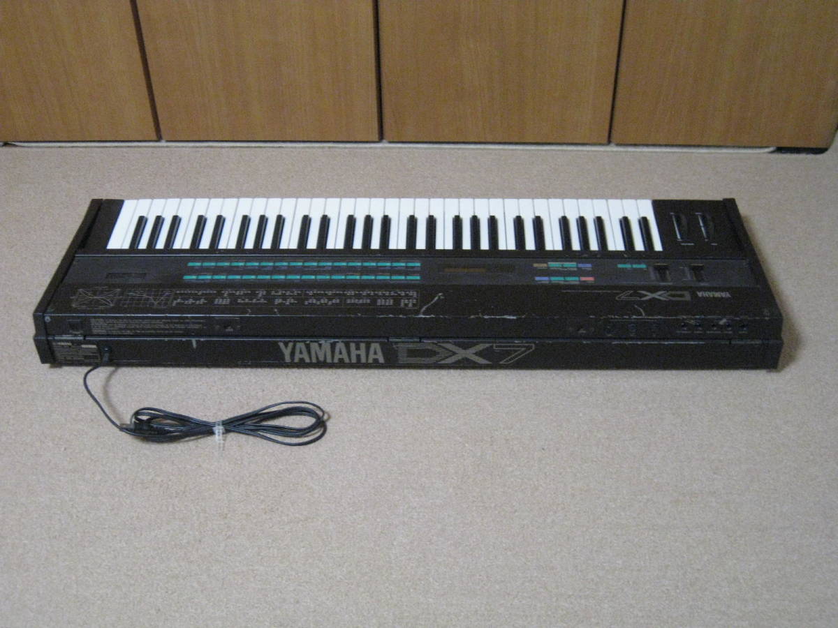 凄いおまけ付 往年の名器 YAMAHA DX7 VOICE ROM1-