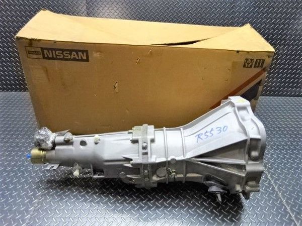 希少！未使用！ 保管品 日産 NISSAN 純正 S20 5速 2分割 ミッション 5MT KPGC10 KPGC110 ハコスカ GT-R Z432 32010-R5530 棚27-1_画像1