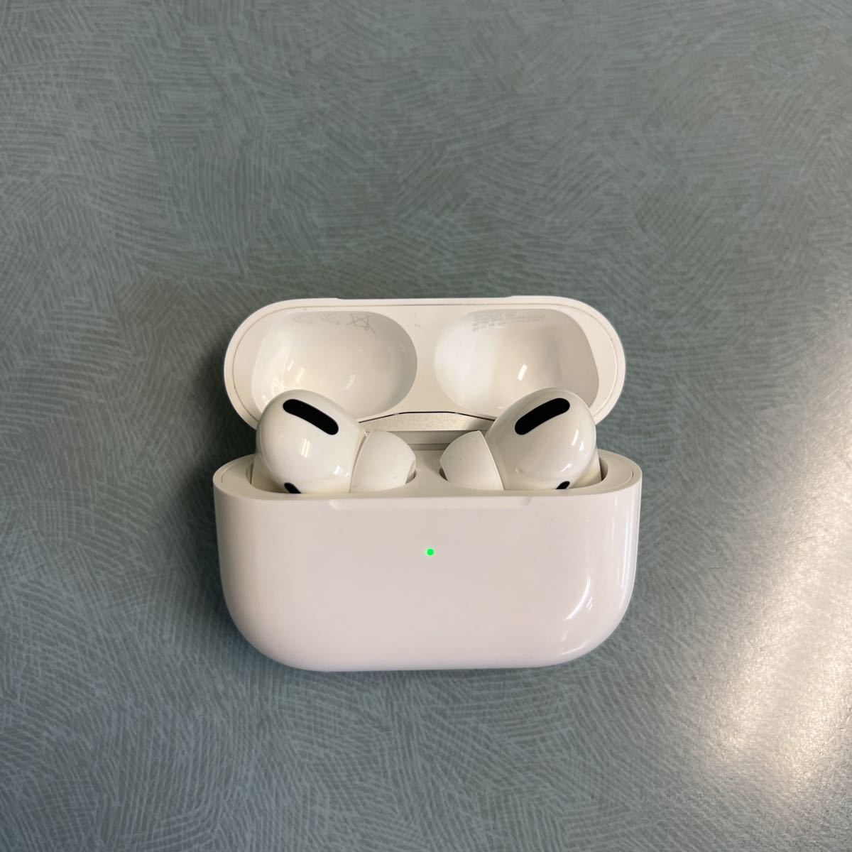 AirPods Pro with Wireless Charging Case MWP22J/A 送料無料 匿名配送_画像9