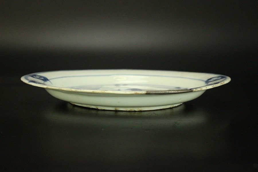 Yahoo!オークション - 【銀閣】中国美術 青花 蝶草花紋 盤 φ17cm Yahoo!オークション - 【銀閣】中国美術 青花 蝶草花紋 盤 φ17cm