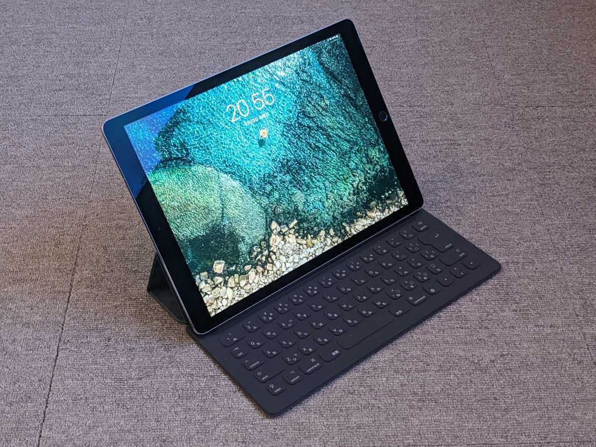 iPad Pro 12.9 インチ (第２世代) Space Gray 64GB セルラーモデル MQED2J/A 純正スマートキーボード付き★_画像1