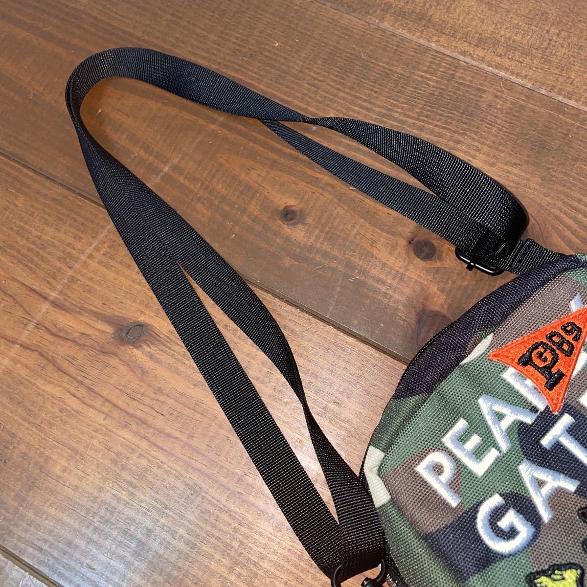 美品 パーリーゲイツ ミニショルダー 迷彩 ワッペンカモ ポーチ 美品 パーリーゲイツ ミニショルダー 迷彩 ワッペンカモ ポーチ