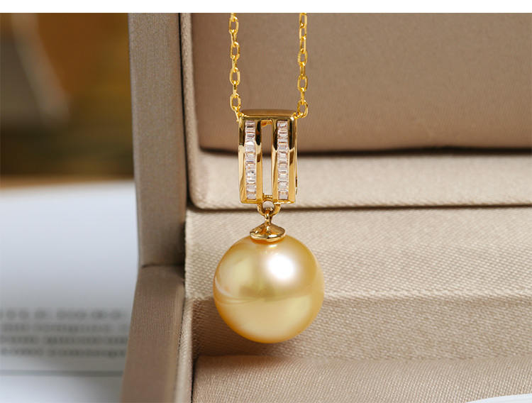 K18YG yellow gold Golden pearl Gold pearl 18 gold pendant necklace charm gold color pearl pearl 18K