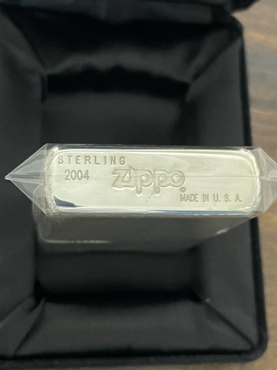 zippo スターリングシルバー 特殊5面彫刻 STERLING SILVER 2004年製 純銀 特殊加工品 シルバー デットストック ベロアケース 保証書_画像3