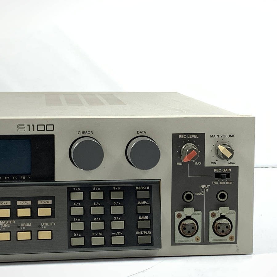 Yahoo!オークション - AKAI S1100 サンプラー 現状品 Yahoo!オークション - AKAI S1100 サンプラー 現状品
