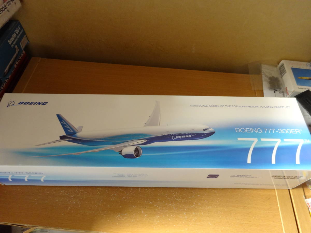 Yahoo!オークション - 1/200 ホーガン ボーイングハウスカラー 777-30...