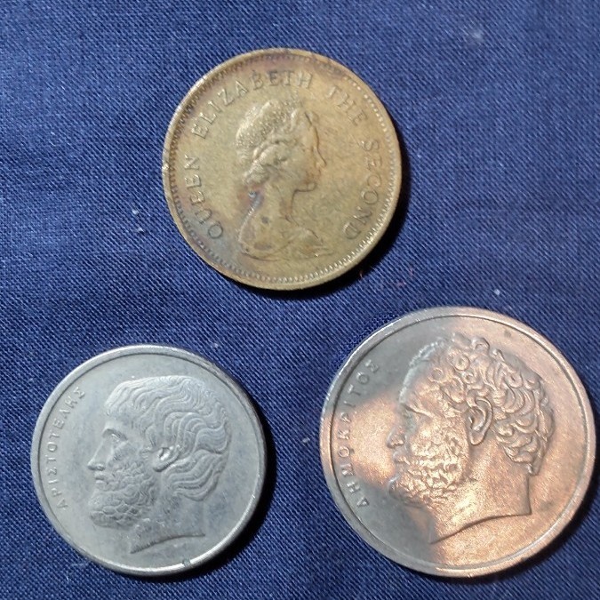 【3枚まとめ】返還前の香港50セント硬貨、ギリシャ10ドラクマ・ 5ドラクマ硬貨