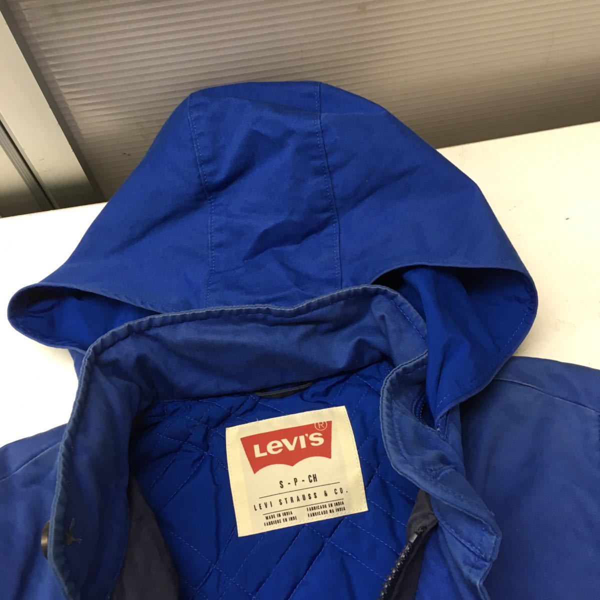 送料無料☆Levi's リーバイス☆中綿ジャケット 防寒ブルゾン アウター