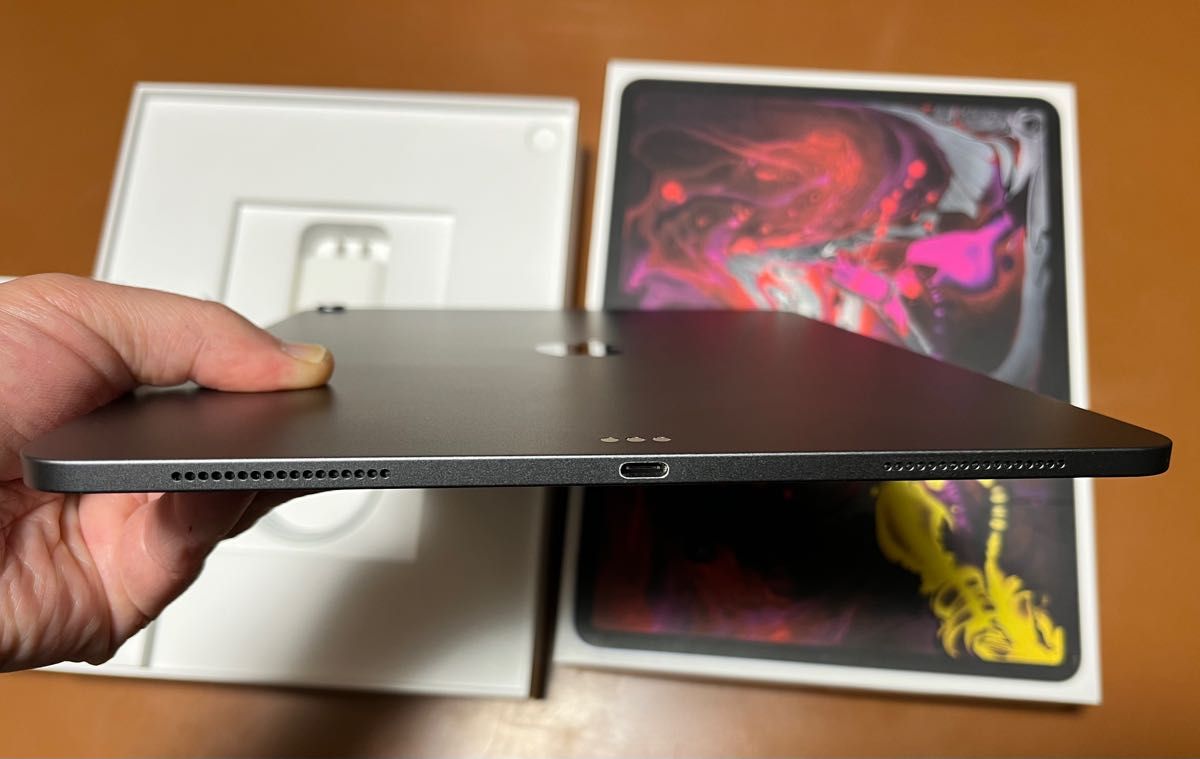 超美品 iPad Pro 12 9インチ 第3世代 1TB Wi-Fiモデル スペースグレー 