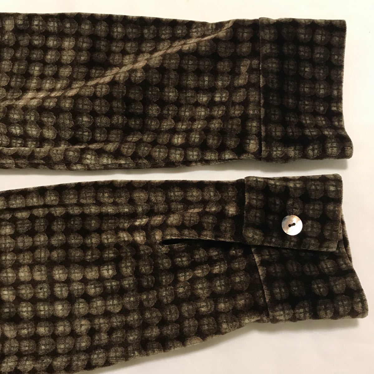 TRUSSARDI トラサルディ ベロア調 幾何学模様 長袖シャツ 秋冬 チャコール 日本製 レトロ L 古着|PayPayフリマ TRUSSARDI トラサルディ 昭和レトロ 半袖 シャツ ワンピース