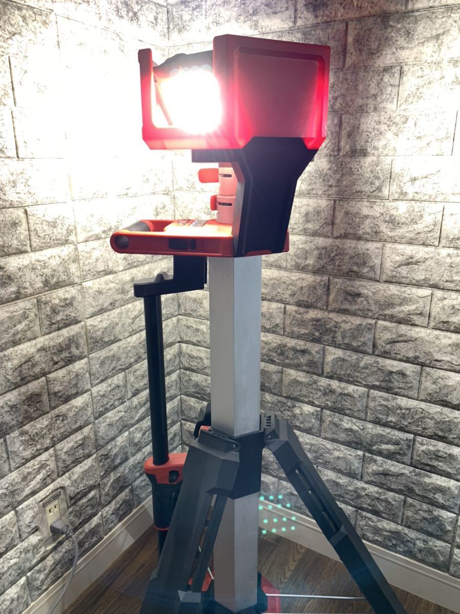 大きな割引 工具屋さんYahoo 店 ミルウォーキー M18充電機能付き
