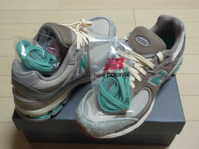 送料無料 新品 New Balance ニューバランス × atmos アトモス M2002RAM “OASIS” 別注 オアシス（US10.5/28.5㎝）_画像2