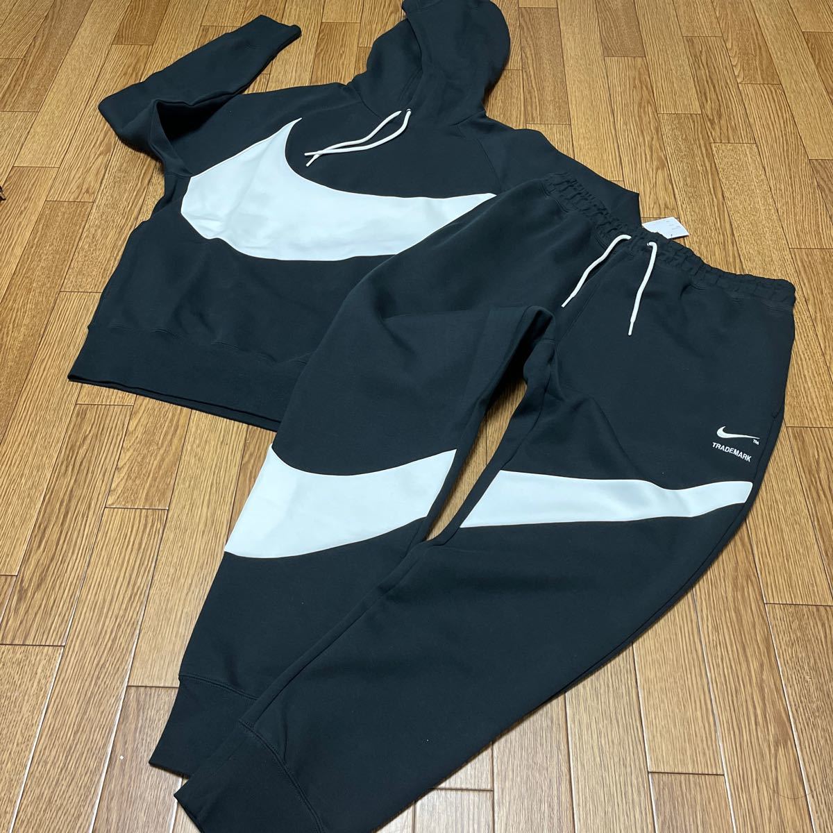 NIKE ビッグスウォッシュ セットアップ 2XL 大きいサイズ 希少 NIKE ビッグスウォッシュ セットアップ 2XL 大きいサイズ 希少