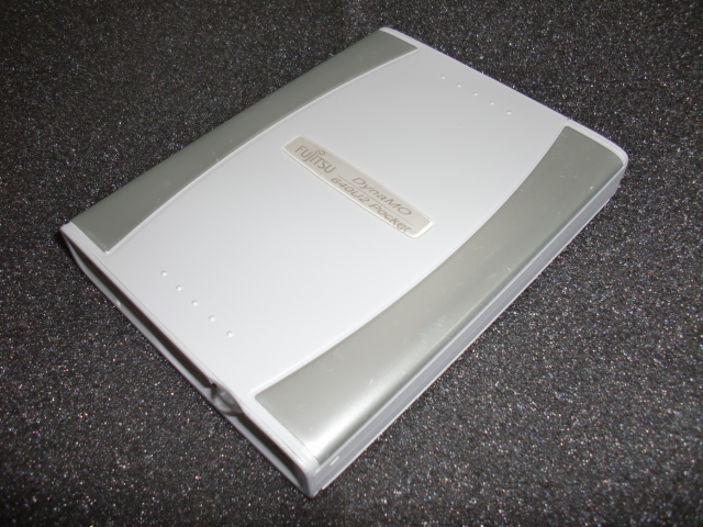 海外限定】 FUJITSU DynaMO ☆バスパワー対応☆ USB2.0外付 MOドライブ