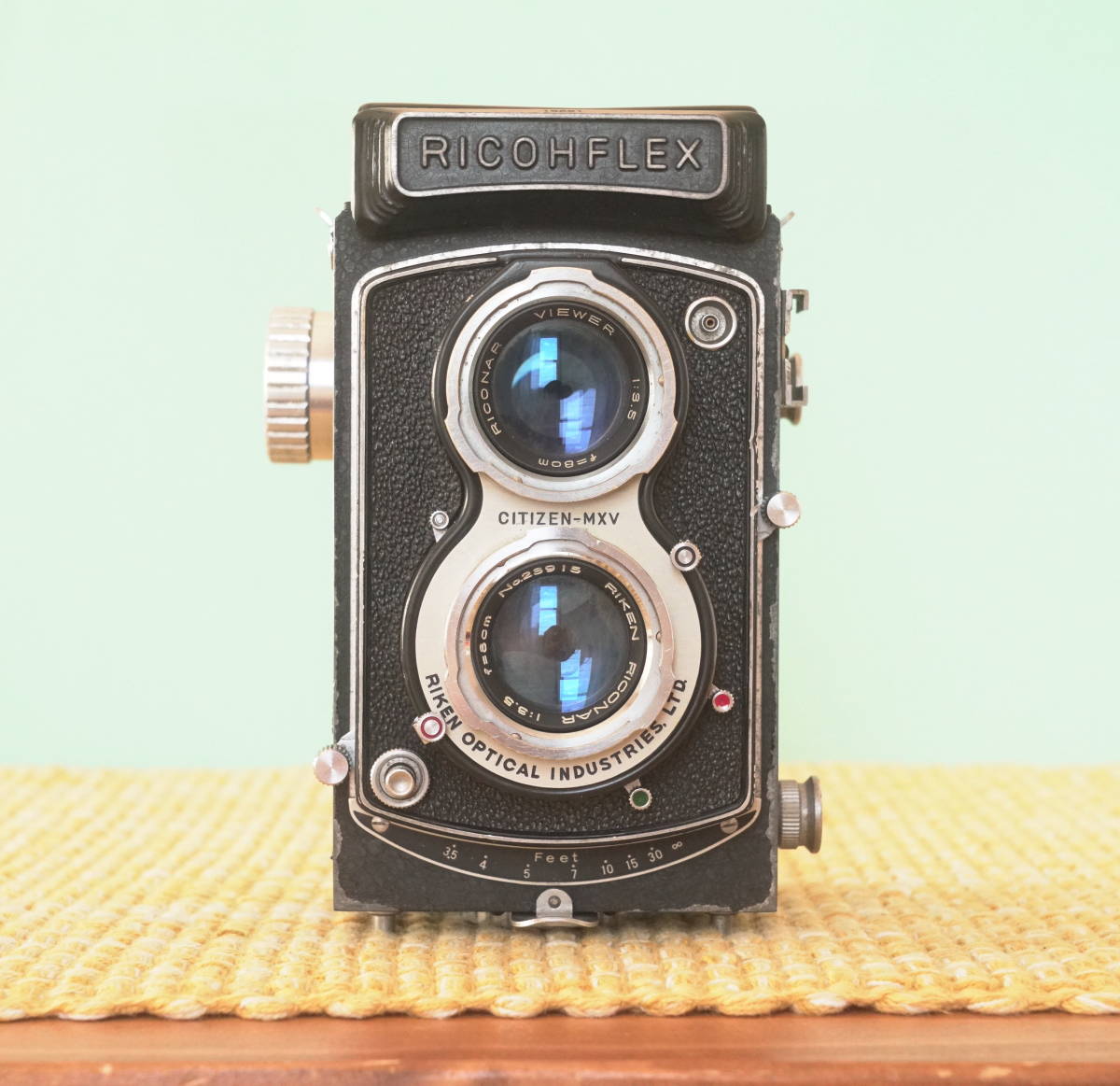 納得できる割引 完動品 RICOHFLEX NEW DIA 二眼レフ フィルムカメラ