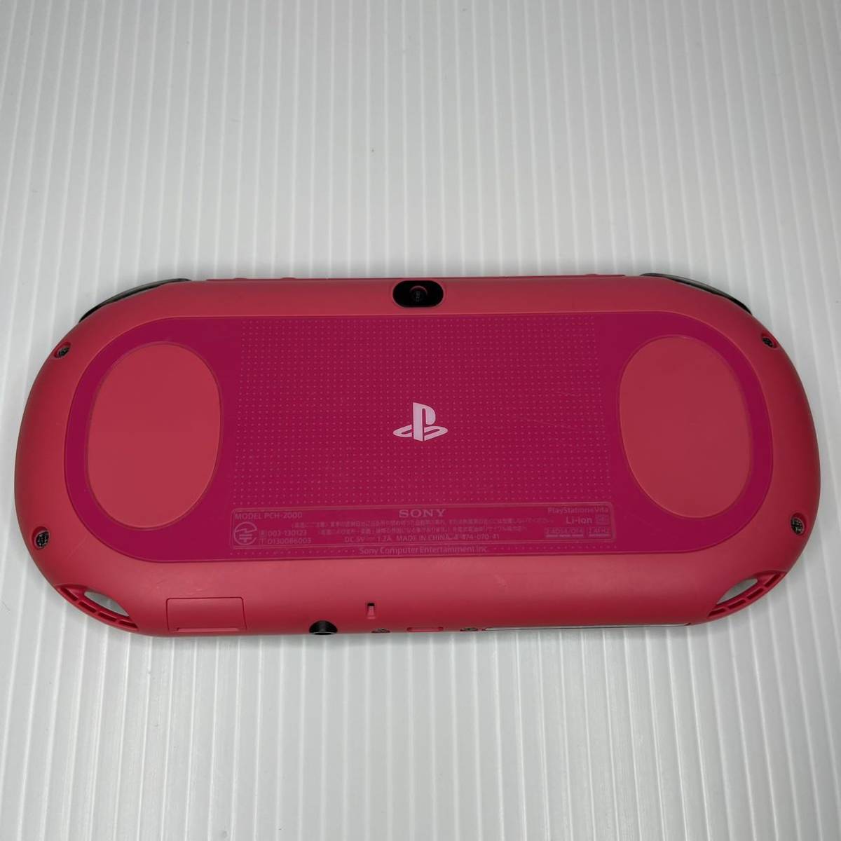 SONY PS Vita PCH-2000 ブラック×ピンク メモリーカード付き