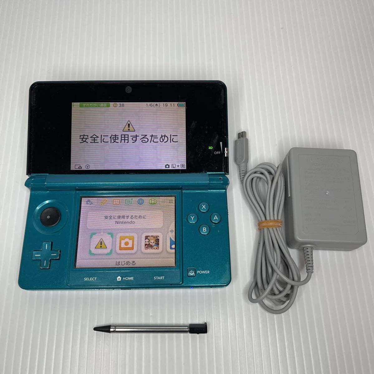 正規品直輸入】 【ニンテンドー3DS アクアブルー】充電器付き 任天堂