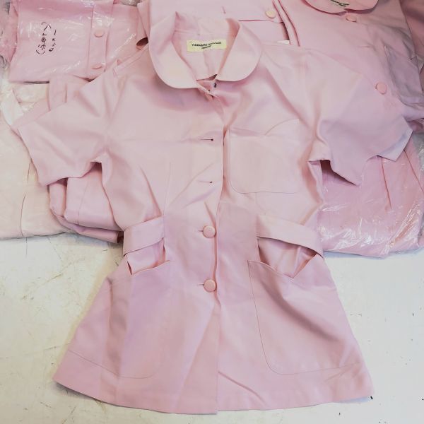 クリーニング済 ナース服 大量 まとめ カーディガン ピンク 上下セット ズボン パンツ 看護師 コスプレ ナース 制服の画像2