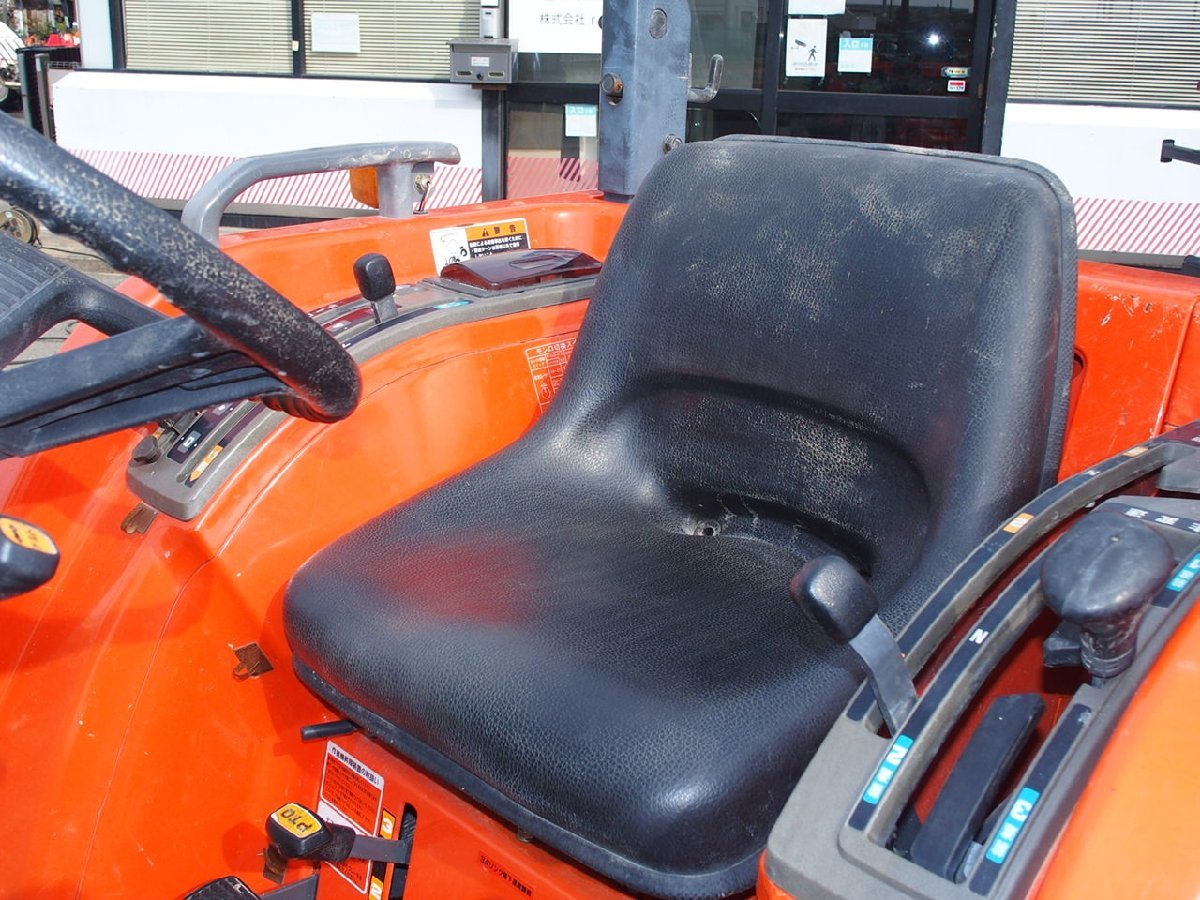 H クボタ トラクター T240 802時間 24馬力 パワステ・水平・倍速・逆転 Kubota 兵庫より_画像3