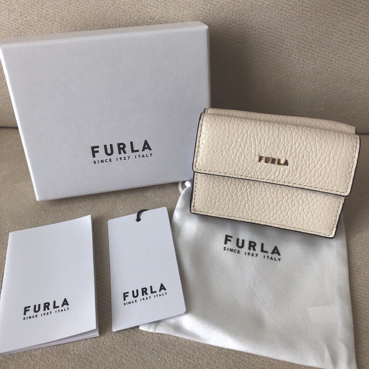 ☆【新品】FURLA フルラ☆折り財布 グレーベージュ - greatriverarts.com