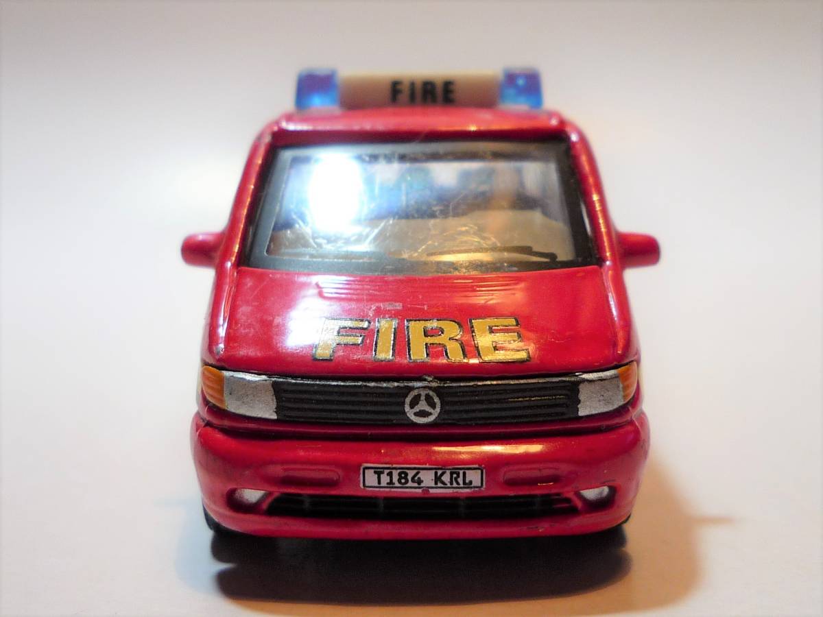 36102 HONGWELL/ホンウェル Mercedes-Benz Vito FIRE BRIGADE メルセデス・ベンツ 1/72_画像2