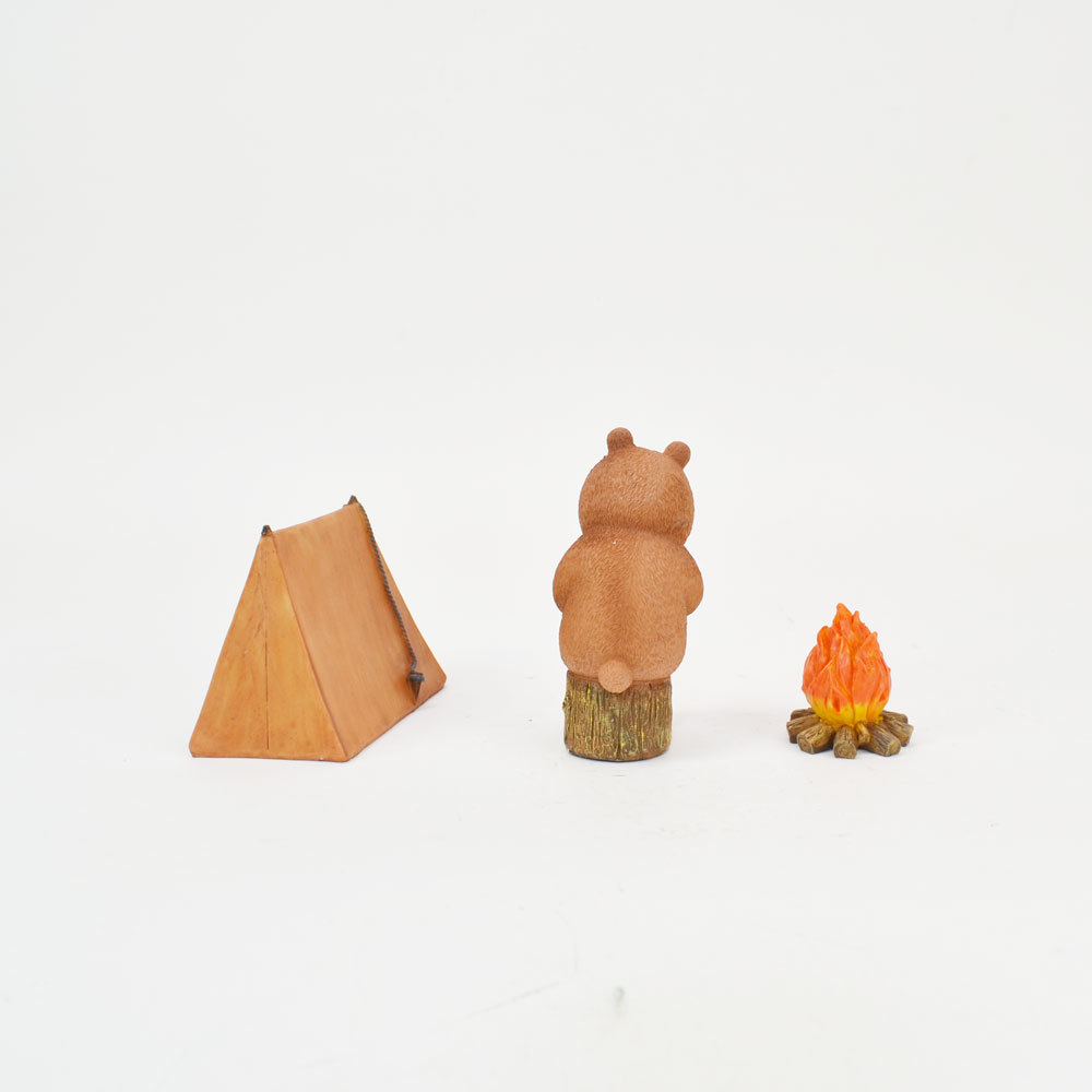 dado Bear camp resin bear objet d'art bear ornament ..