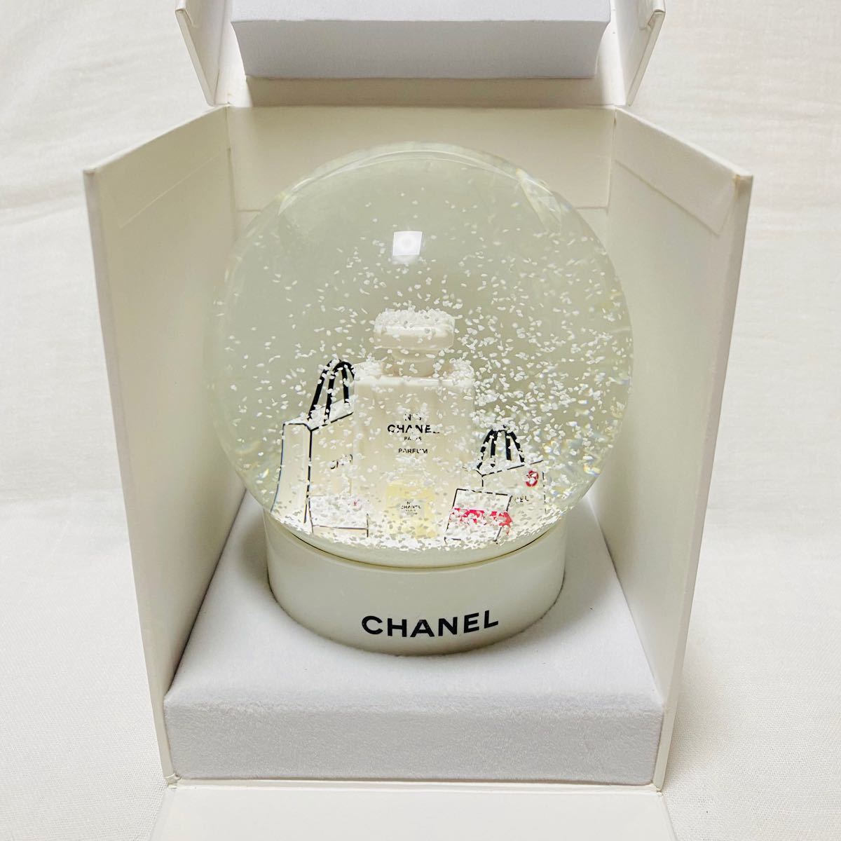 CHANEL シャネル ノベルティ スノードーム N°5 新品未使用 CHANEL シャネル ノベルティ スノードーム N°5 新品未使用