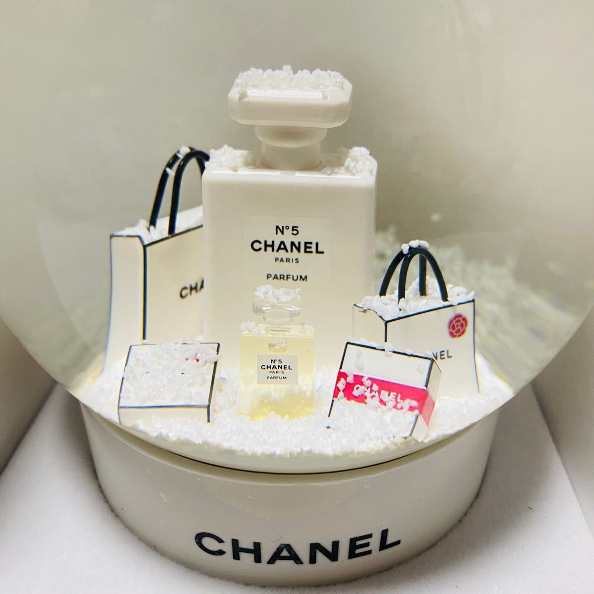CHANEL シャネル ノベルティ スノードーム N°5 新品未使用 CHANEL シャネル ノベルティ スノードーム N°5 新品未使用