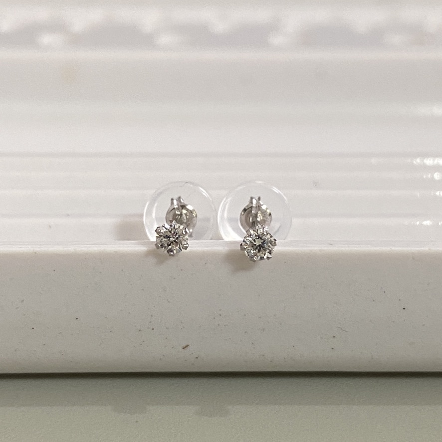 春夏新作 一粒ダイヤモンドピアス プラチナ 0.05/0.05ct スタッド