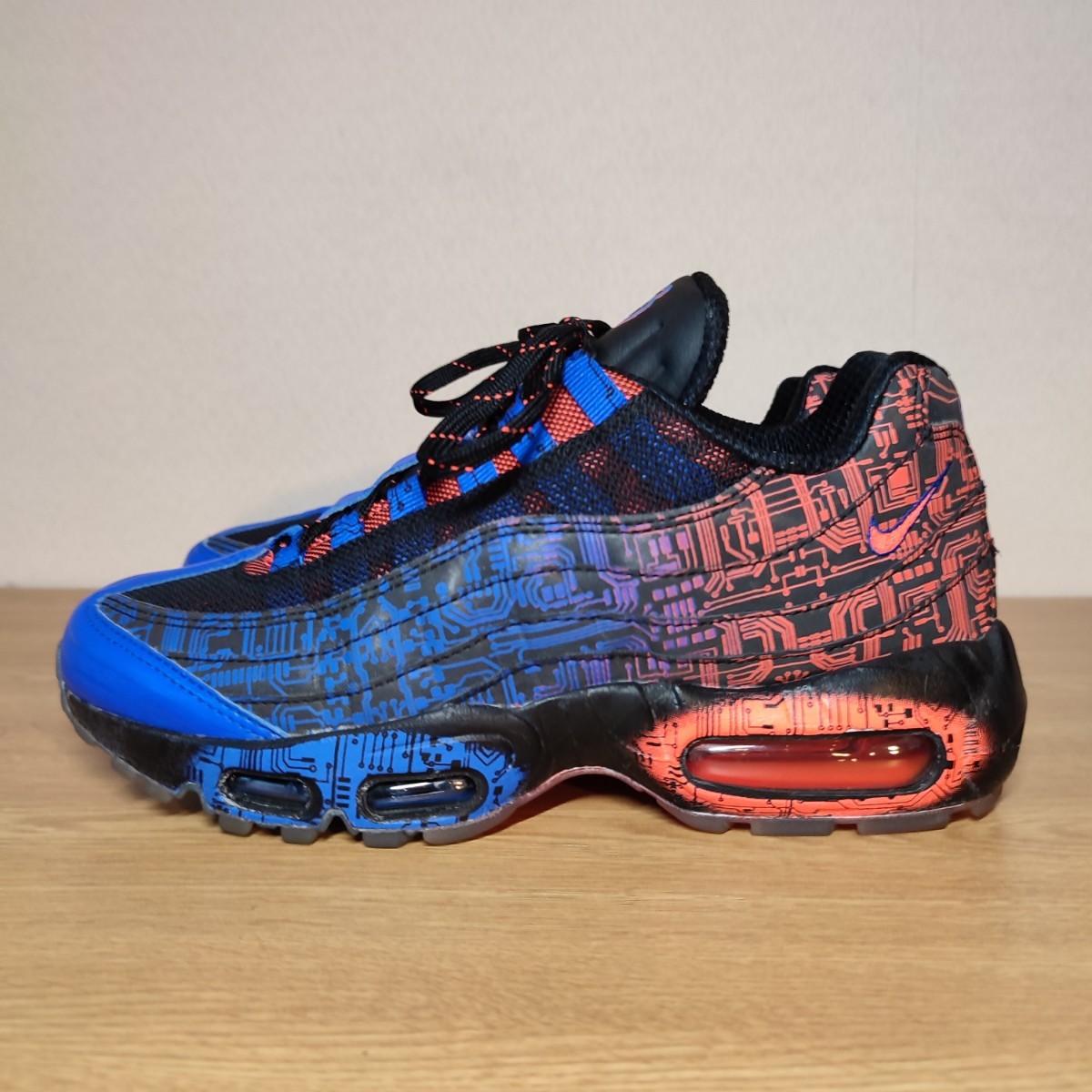 ☆レア 特別モデル NIKE AIR MAX 95 “DOERNBECHER”-