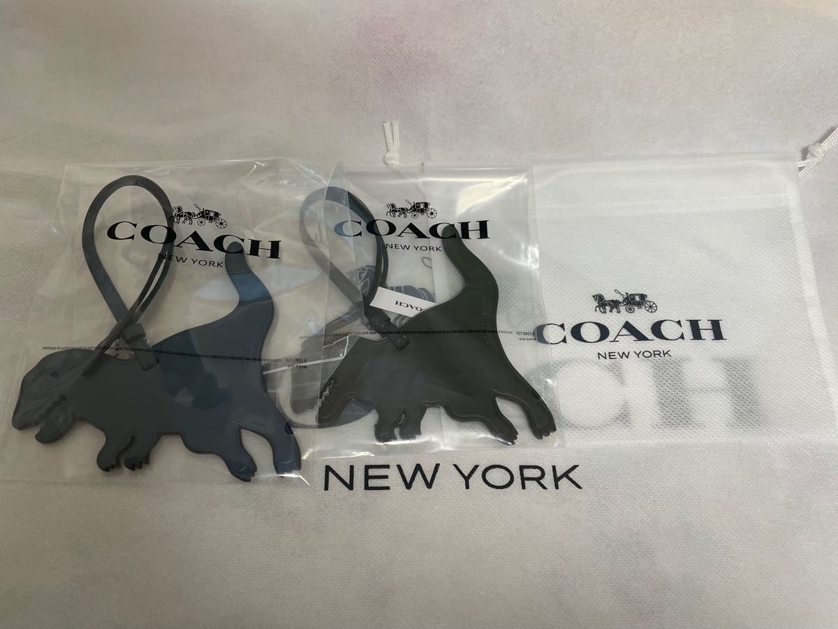 コーチ レキシー【恐竜】レザーオーナメント 未使用タグ付き コーチ レキシー【恐竜】レザーオーナメント 未使用タグ付き