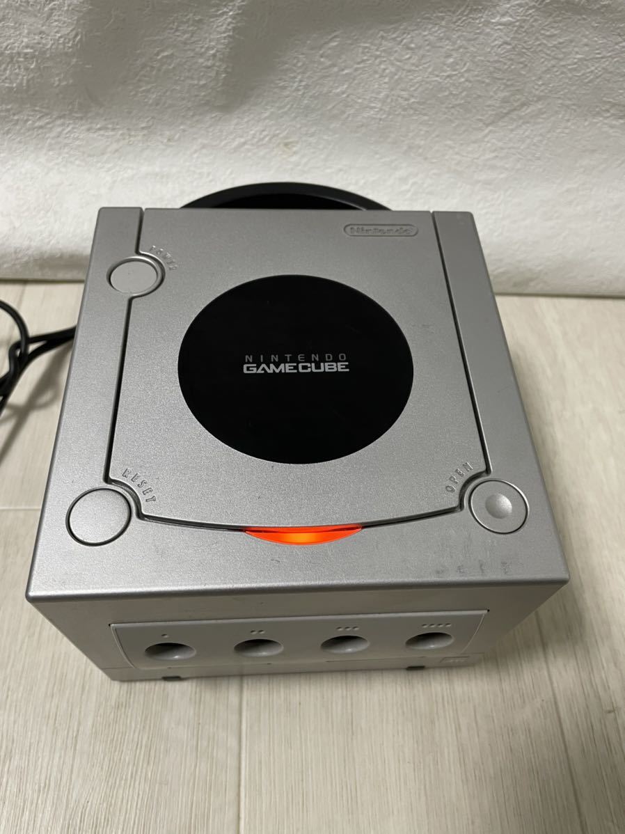 Nintendo GAMECUBE ニンテンドー ゲームキューブ 動作品 DOL-001