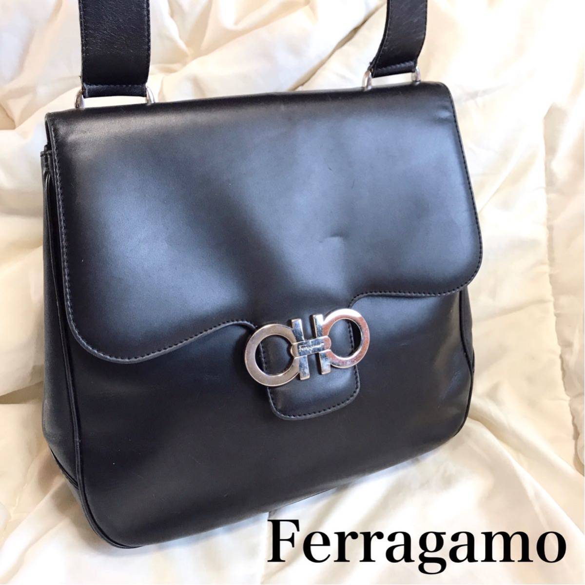 大きな取引 Salvatore ガンチーニ ショルダーバッグ レザー Ferragamo