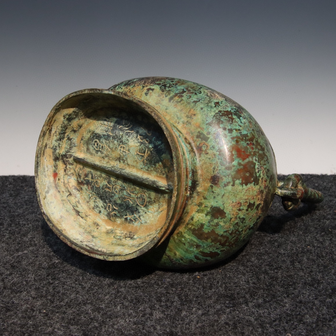 古びた蔵*古青銅器*古銅製*精工*鳳鳥銘文提壺*酒壺】極細工 置物 古びた蔵*古青銅器*古銅製*精工*鳳鳥銘文提壺*酒壺】極細工 置物