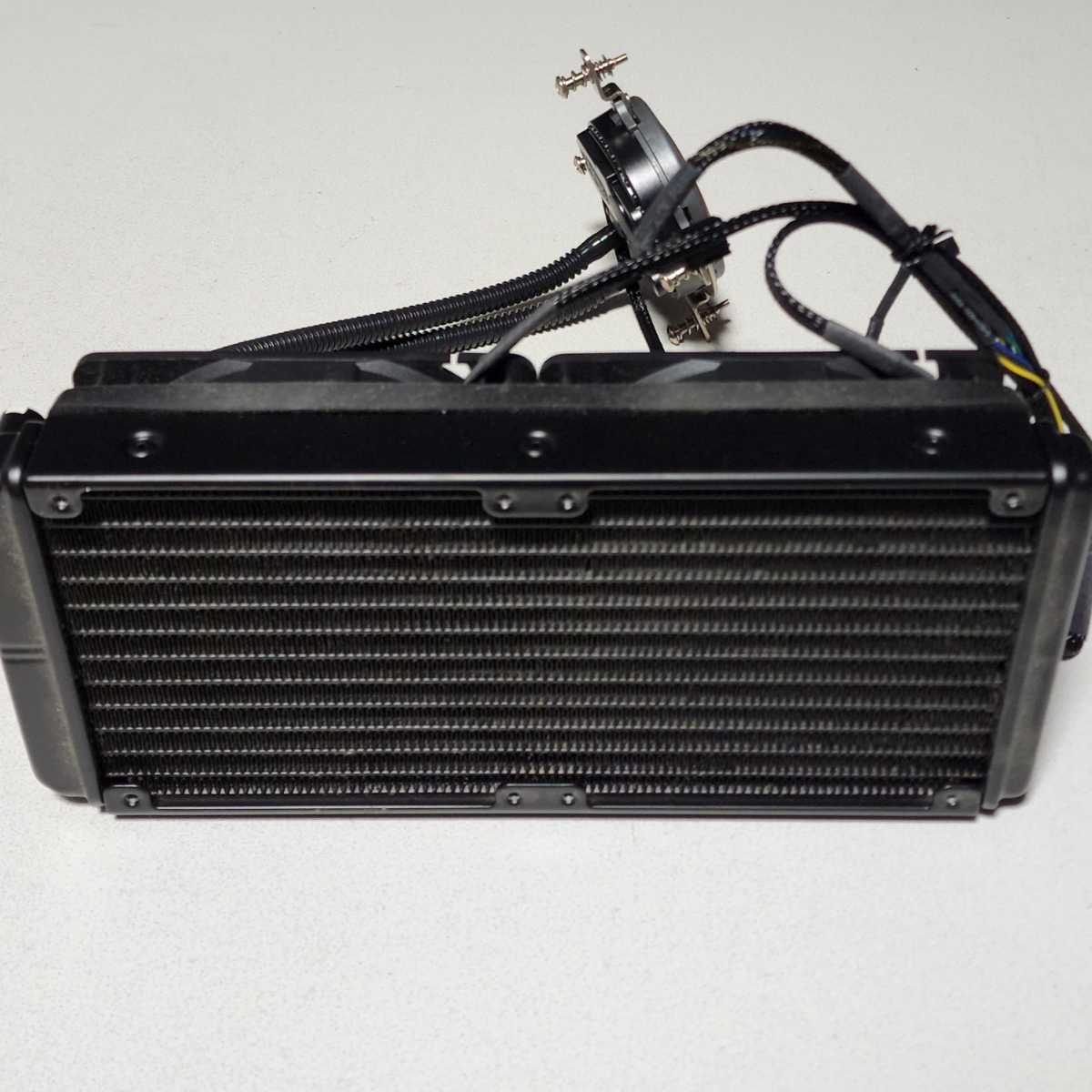 【送料無料】CoolerMaster Seidon 240M(RL-S24M-24PK-J1) 240mm 簡易水冷型CPUクーラー LGA115X・LGA1200等対応 PCパーツ_画像3
