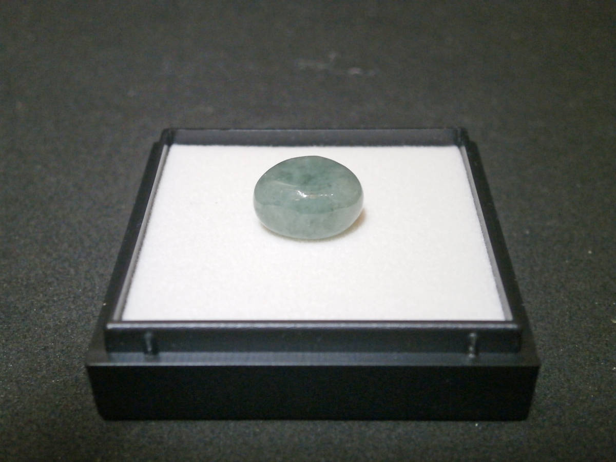 天然鉱物標本 ひすい(硬玉) 誕生石 プラケース入(1)の画像1