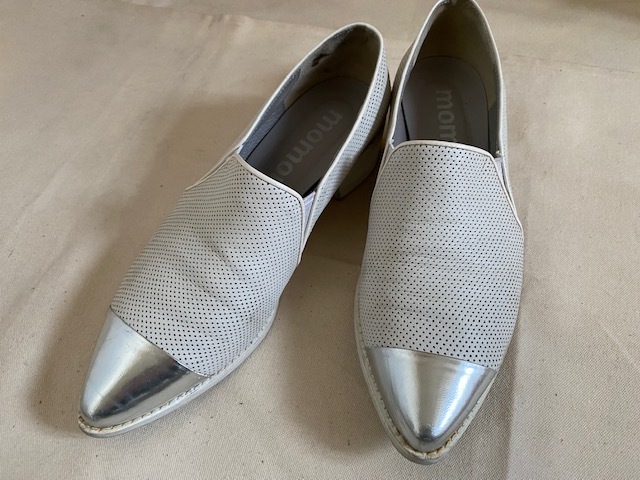*momon. Momo n* pumps shoes * silver group 24.5cm