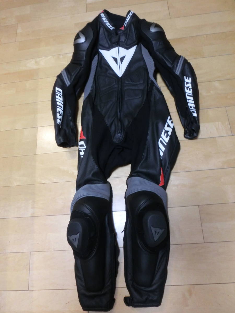 DAINESE・レーシングスーツ・サイズ５０・（試着のみ・未使用品）_画像1