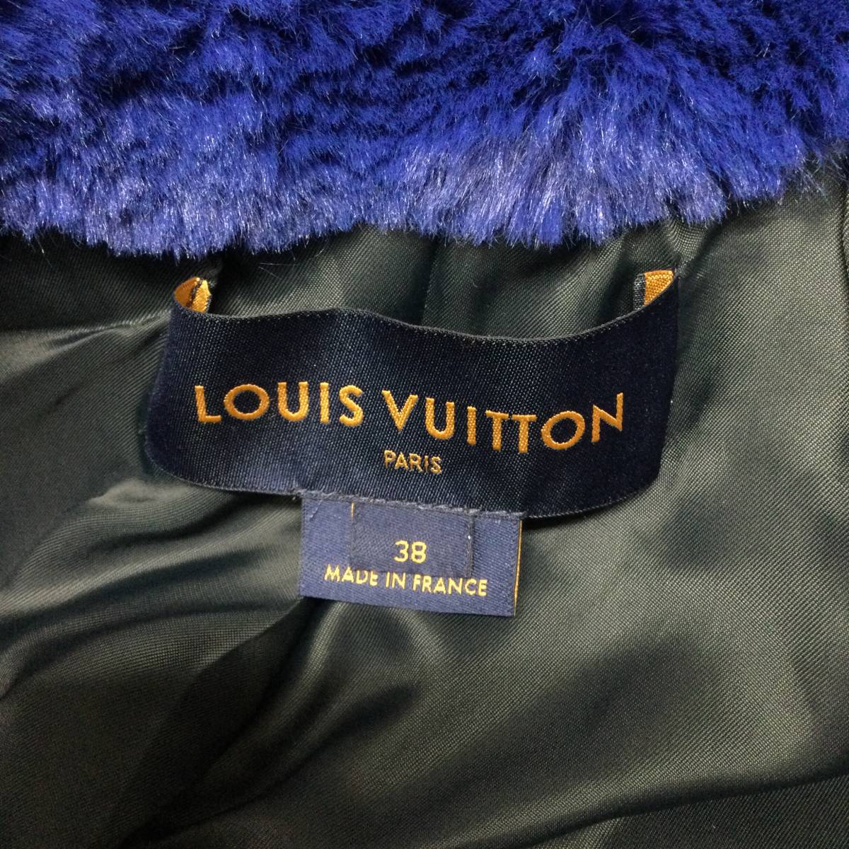 041104 210224 Louis Vuitton ルイヴィトン ファーコート アウター