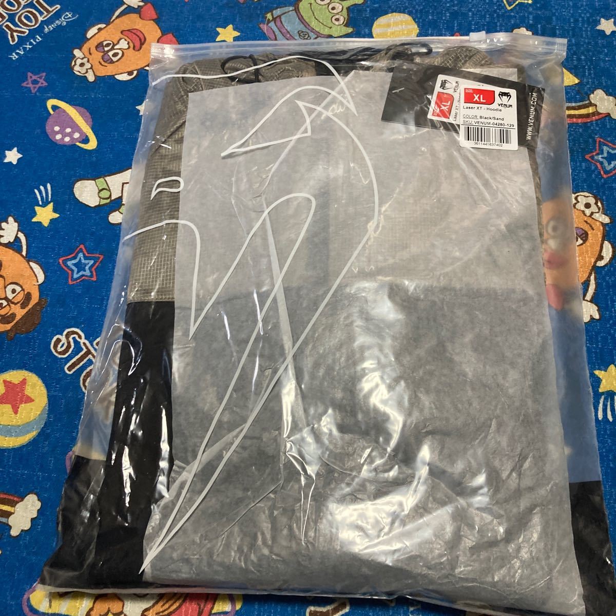 新品　VENUM ジョガーパンツ