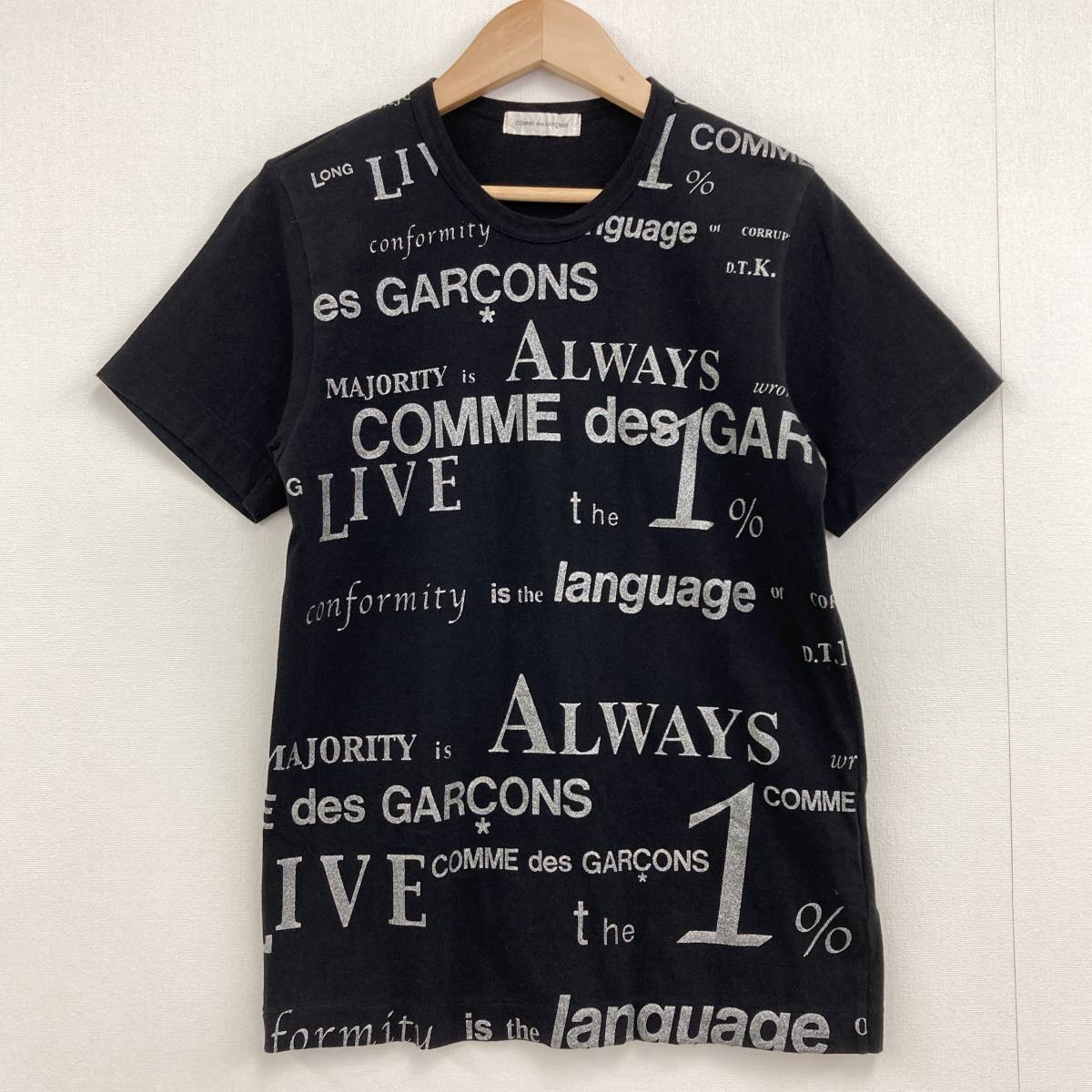 AD2003 COMME des GARCONS Tシャツ ラメ ロゴ メッセージ 総柄 ブラック 黒 コムデギャルソン 半袖 カットソー スクエア期 archive 2080378_画像1