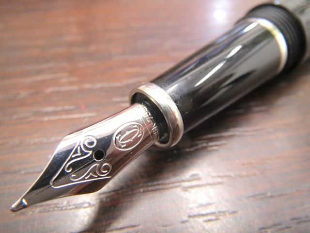 品質が完璧 Cartier カルティエ ディアボロ 石付き 万年筆 18K