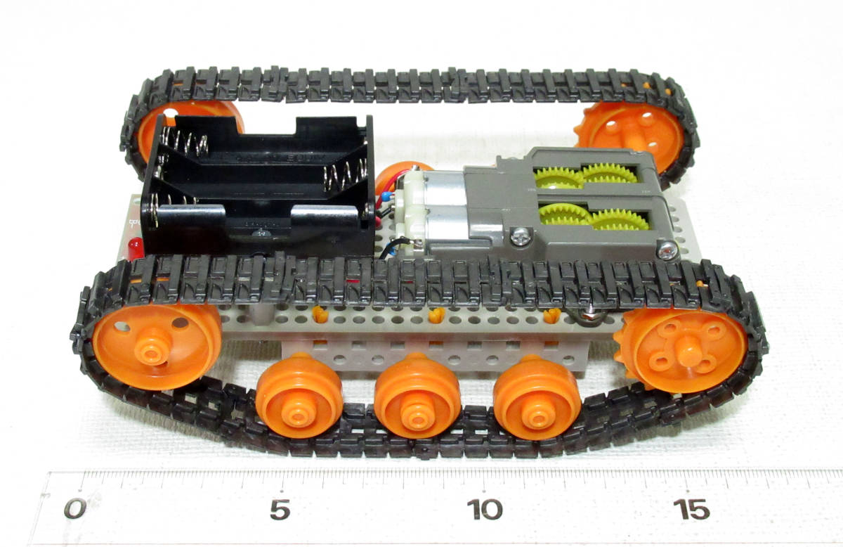 ラジコン戦車 ☆★タミヤ工作パーツで組立てた自作2.4Ghz RCタンク　プラモデルのRC化改造等にも_画像3