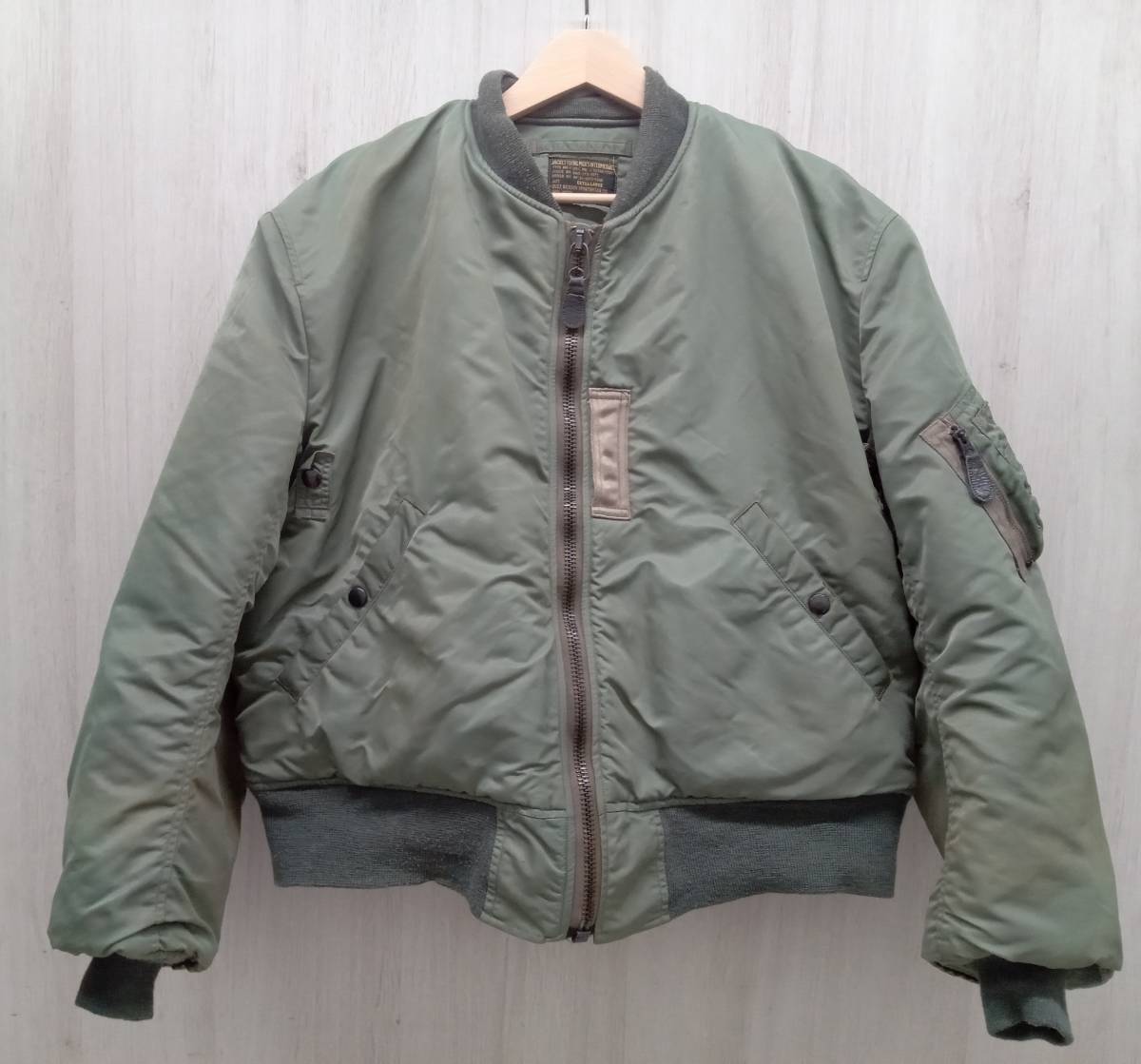 ALPHA INDUSTRIES MA-1 フライトジャケット グレーカーキ-