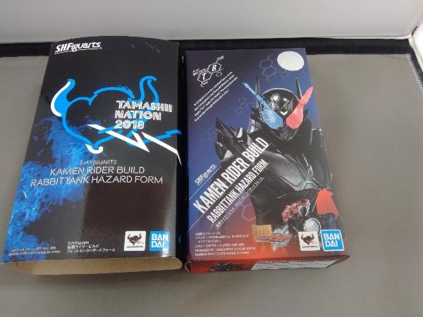 偉大な フィギュア NATION2018限定 TAMASHII ラビットタンクハザードフォーム 仮面ライダービルド S.H.Figuarts 仮面ライダー