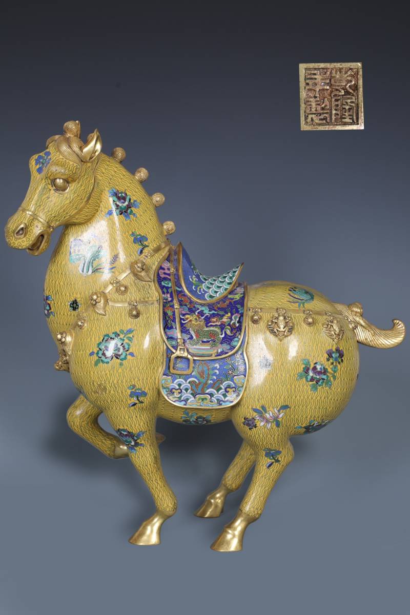 清 乾隆年製款 古銅彫 金絲景泰藍馬置物 極細工 中国古玩
