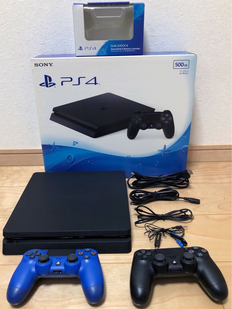 ☆中古品　PlayStation4 本体 500GB（コントローラー2台）