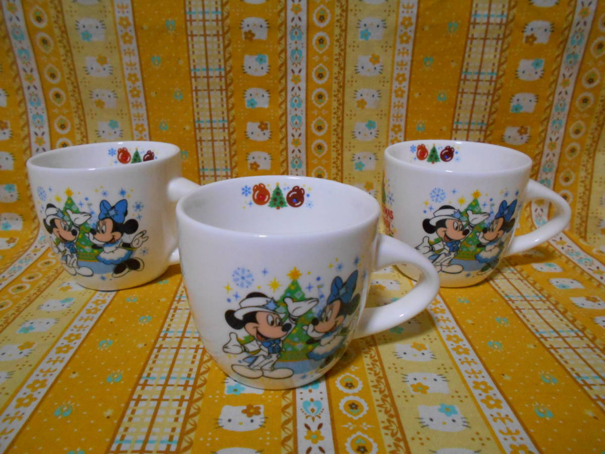 ♪ディズニー美品東京ディズニーランドクリスマスファンタジー2005陶器製カップ３個セットミッキーマウス＆ミニーマウス_画像1