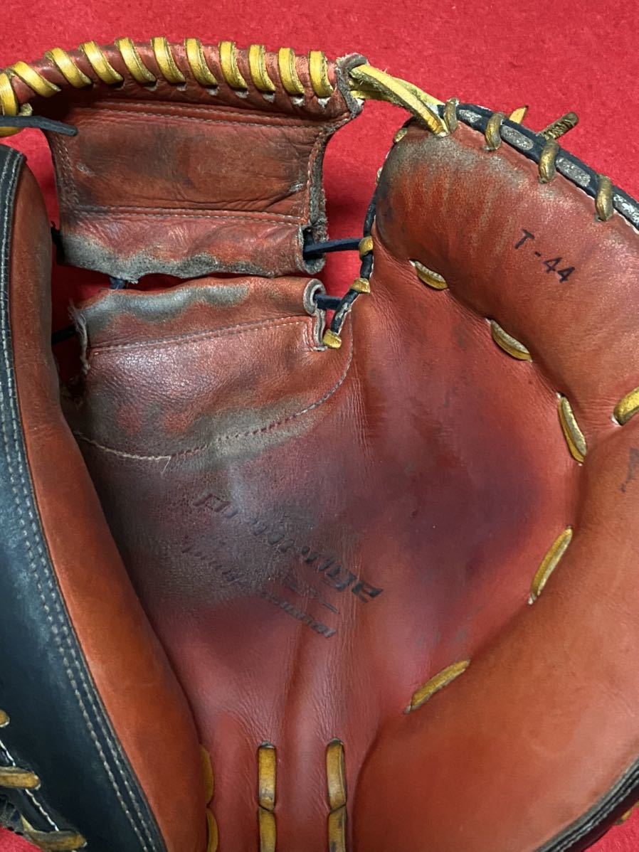 阪神タイガース 44 梅野 隆太郎 実使用 キャッチミット 阪神タイガース 44 梅野 隆太郎 実使用 キャッチミット
